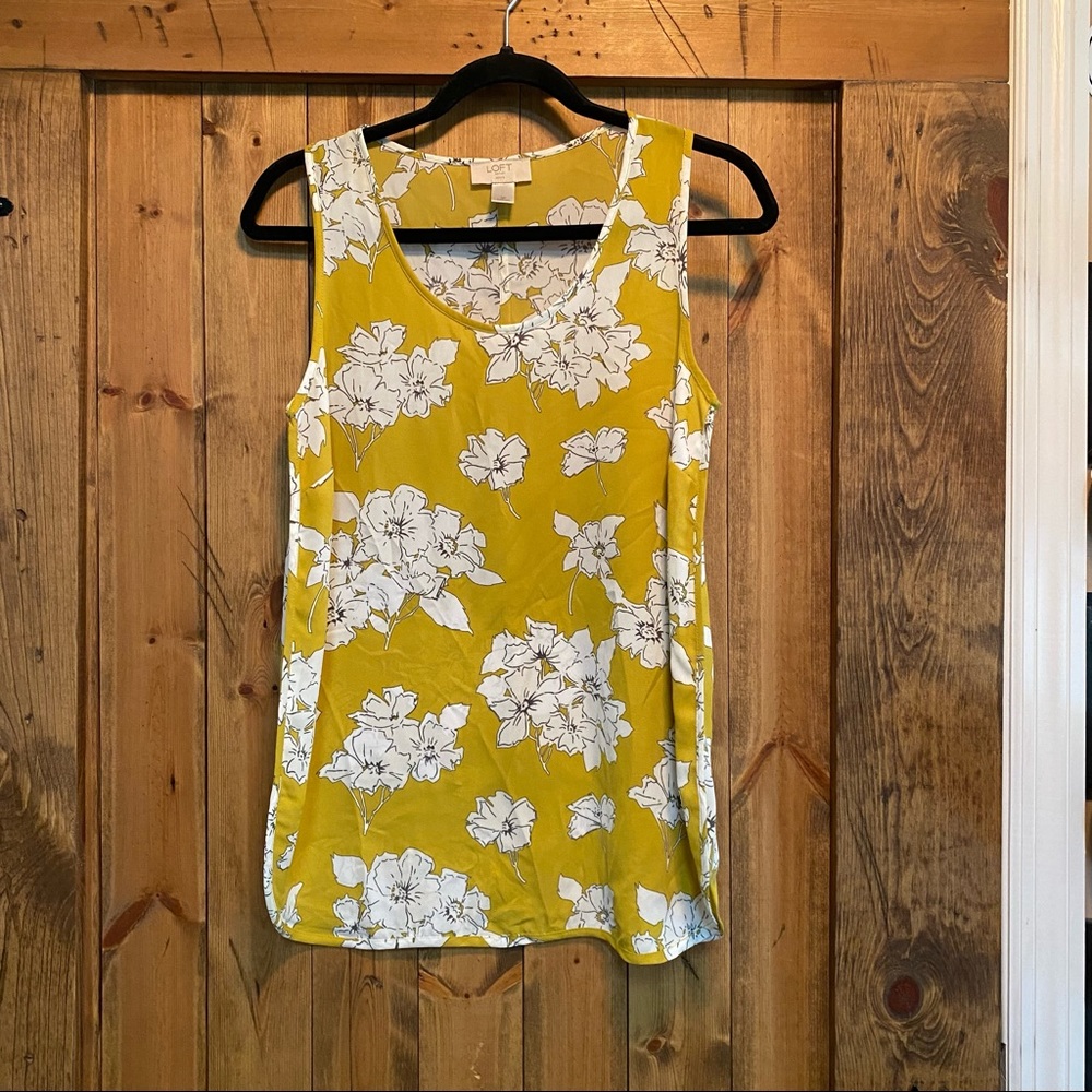 Loft sheer sleeveless blouse EUC Size Small Petite